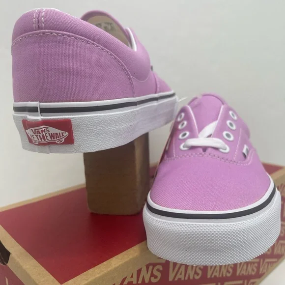 Vans WMNS Era
Orchid/True White Sneakers
VN0A54F13SQ Lavender Accents - Picture 8 of 16